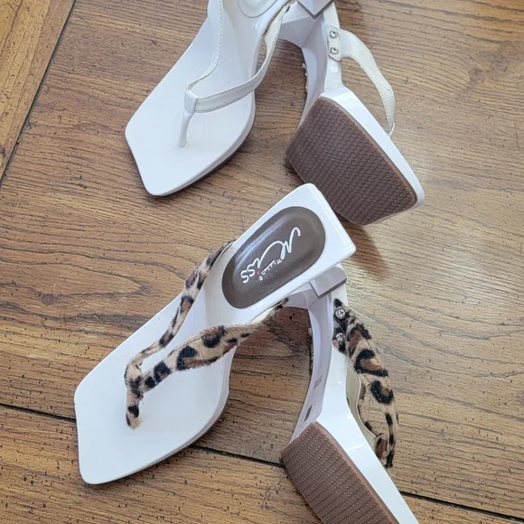 Shoes - Picture 2 of 4